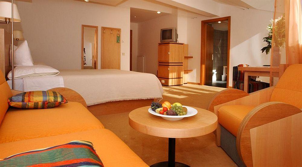 Hotel Krone - Eat, Drink, Stay Brixen Exterior foto