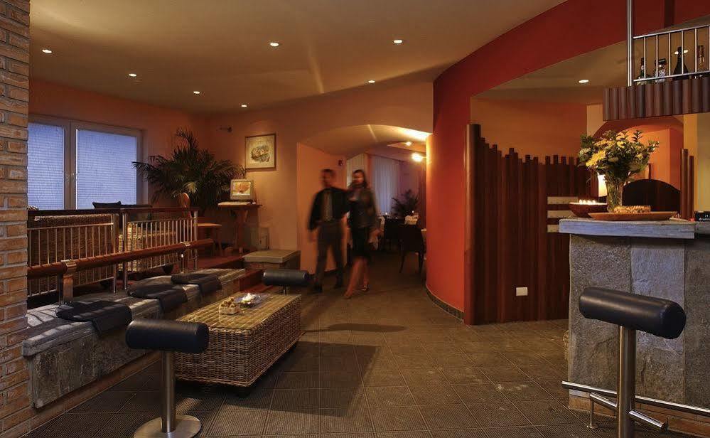 Hotel Krone - Eat, Drink, Stay Brixen Exterior foto